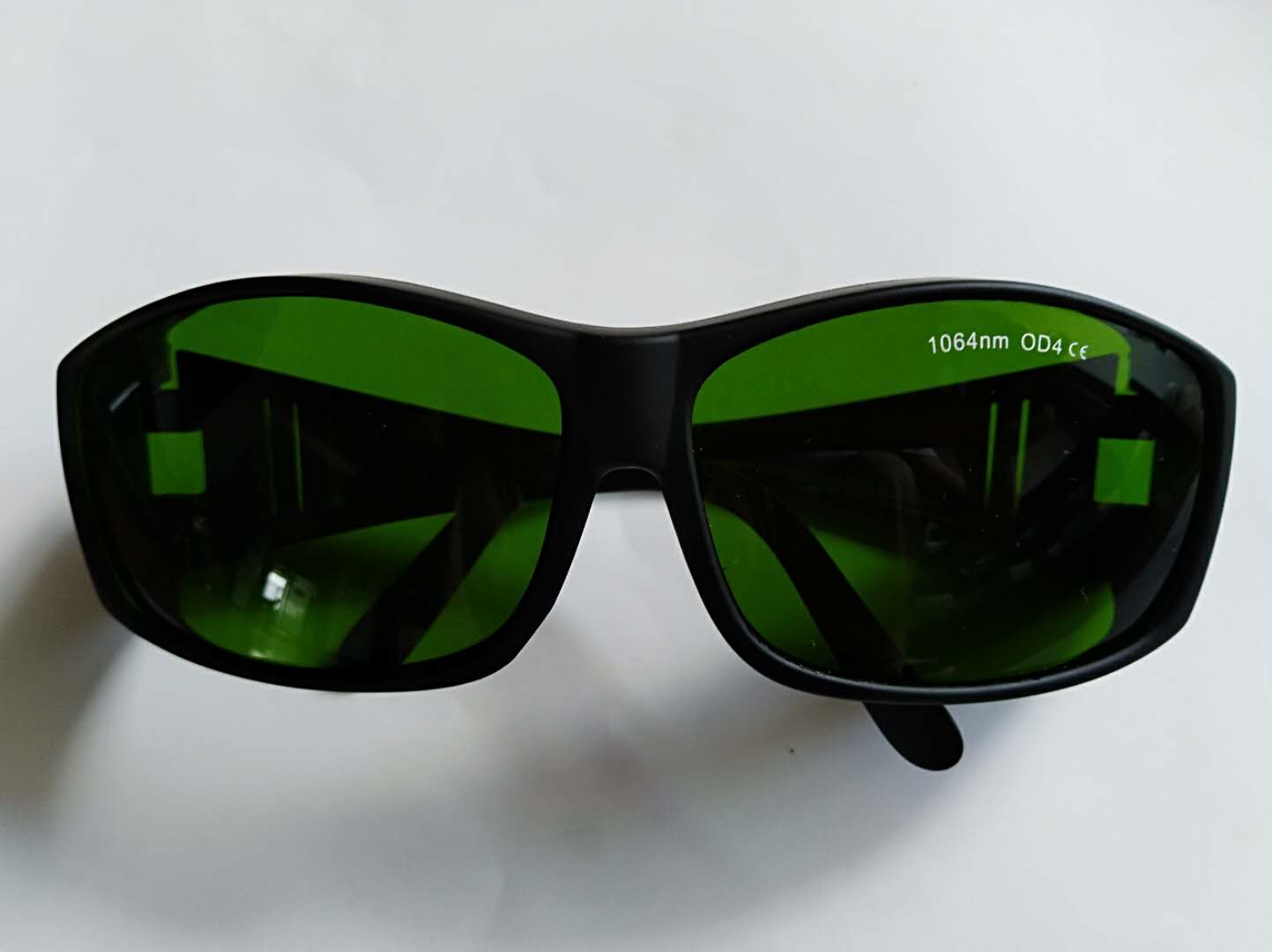 激光護目鏡開始預(yù)訂  第1張