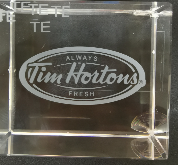 激光打標機在玻璃制品行業(yè)中有哪些應用呢？