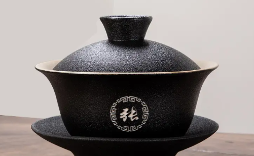 打標(biāo)機(jī)在陶瓷行業(yè)中的應(yīng)用有哪些呢？  第2張